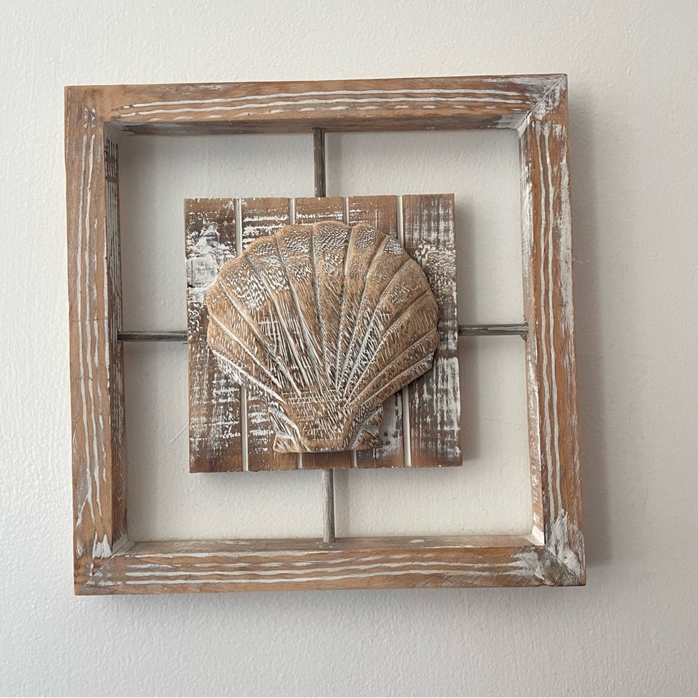 $10 SALE 2Pc Wooden Coastal Shell Wall Art Set Cream Tan Sea Ocean Nautical - Picture 2 of 7